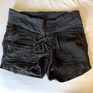 Old Navy Maternity fold over panel linen shorts